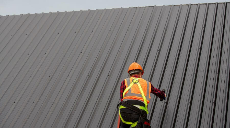 Professional metal roof installation services in Moodus, CT